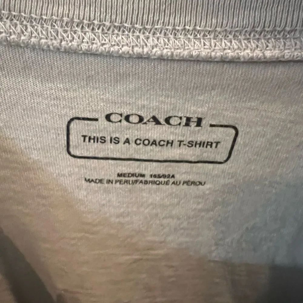 COACH SIGNATURE TEE - Picture 3 of 4